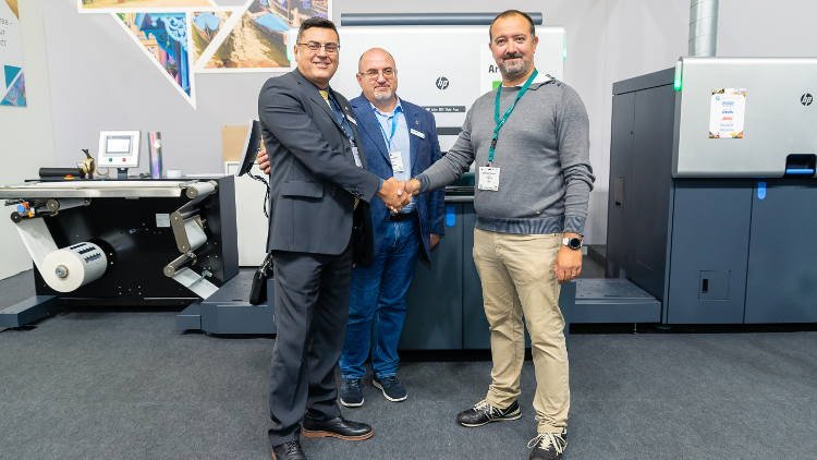 Aro Spa acquires an HP Indigo 6900 at Labelexpo 2019 to meet customer demands.