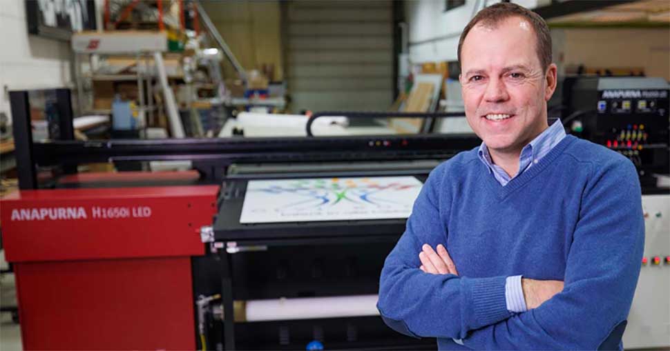 Antwerp-based AMS Digital Printing has acquired a flexible jack-of-all-trades with the installation of a new Anapurna H1650i LED hybrid printer.