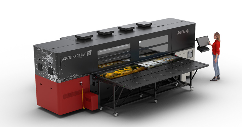 First UK showing of the new Anapurna Ciervo at The Print Show.