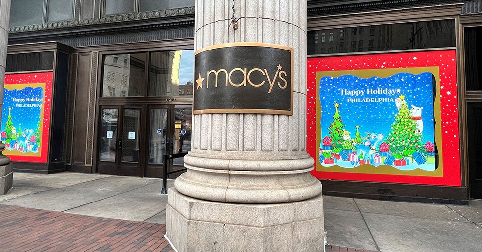 Capital INK spreads festive cheer with Drytac SpotOn White M50 for Macy’s window display.